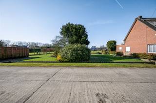 Prachtig perceel grond voor open bebouwing, gelegen op een ware A-locatie te Duffel. Dit mooie, perfect zuidwest georiënteerde perceel met...