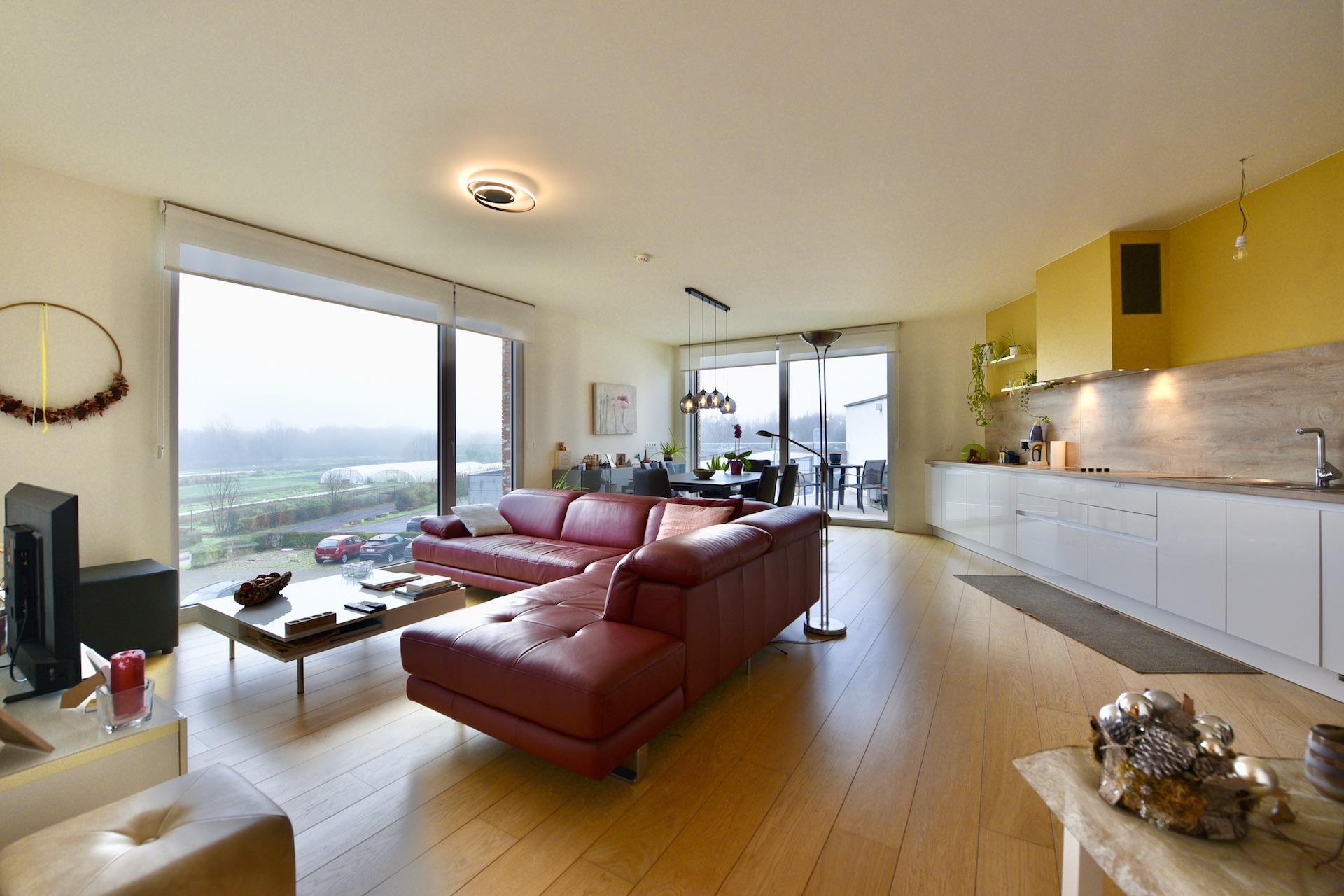 Assistentiewoning met 2 slpk, terras en autostpl voor 380.000 EUR - foto 3