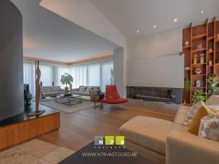 <span><strong>KARAKTERVOLLE VRIJSTAANDE WONING MET PRACHTIGE TUIN OP EEN PERCEEL VAN 15A61CA TE DILSEN-STOKKEM.<br /><br />TROEVEN<br /></strong>- Stijlvolle inrichting met veel maatwerk.<br />- Prachtige siertuin met vijver.<br />- Centrale ligging.<br />- Energielabel D : geen renovatieverplichting! <br />- Ruime woning met een bewoonbare oppervlakte van 187 m².<br />- Mogelijkheid om bureau om te vormen tot slaapkamer op het gelijkvloers.<br />- Volledig onderkelderd.<br />- Inpandige garage.<br /><strong><br />KELDERVERDIEPING (158m²) | VOLLEDIG ONDERKELDERD <br /></strong>- Deels gebruikt geweest als praktijkruimte met toilet en douche. <br />- Inpandige garage met sectionale poort. <br />- Cv-ruimte. <br />- Bergruimte. <br /><strong><br />GELIJKVLOERS <br /></strong>- Inkomhal (2,96m x 3,91m = 11,57m²): maatkasten, trap naar verdieping,tegelvloer. <br />- Woonkamer (9,32m x 4,25m = 39,61m²): stijlvol ingericht met maatkasten, gashaard, veel lichtinval dankzij grote raampartijen, parket. </span><br /><span>- Keuken (5,36m x 3,57m = 19,14m²): geïnstalleerd met onder-bovenkasten, lades, kolomkast, inductiekookplaat, dampkap, oven, combi-oven, koelkast, vaatwasser; ziteiland, tegelvloer. <br /></span>- Eetkamer <span>((2,60m x 3,60m) + (3,88m x 3,54m) = 23,10m²): ingericht met maatkasten, schuifraam naar terras, veel lichtinval dankzij grote raampartijen, tegelvloer. </span><br /><span>- Toilet 1 (1,79m x 0,75m = 1,34m²): hangtoilet, spoelbakje, wandbetegeling, tegelvloer.<br /></span>- Toilet 2 <span> (1,19m x 0,85m = 1,00m²): hangtoilet, wandbetegeling, tegelvloer. </span><br /><span>- Wasplaats (1,82m x 0,92m = 1,67m²): aansluiting wasmachine/droogkast, deels wandbetegeling, tegelvloer. </span><br /><span>- Bureau (3,47m x 3,86m = 13,39m²): mogelijk in te richten als slaapkamer, glazen deur naar de hal, maatkasten, tegelvloer. </span><br /><span>- Sas (3,80m x 1,52m = 5,78m²): tegelvloer.<br />- Berging (1,06m x 0,85m = 0,90m²): tegelvloer. </span><br /><br /><span><strong>VERDIEPING</strong> <strong>+01 </strong></span><br /><span>- Overloop (2,68m x 2,87m = 7,69m²): trap naar het gelijkvloers,tapijt.<br />- Slaapkamer 1 ((2,75m x 3,12m) + (4,68m x 3,43m) = 24,63m²): maatkasten, raam naar het terras, airco, tapijt. <br />- Slaapkamer 2 (2,96m x 5,67m = 16,78m²): lavabo, laminaat. <br />- Slaapkamer 3 (3,67m x 3,51m = 12,88m²): lavabo, vinyl. <br />- Badkamer (2,46m x 2,95m = 7,26m²): ingericht badmeubel met dubbele lavabo,kolomkast; ligbad, aparte douche, wandbetegeling, tegelvloer.<br /><br /><strong>DIVERSE VERNIEUWINGEN</strong><br />- 2007 : nieuwe keuken<br />- 2016: nieuwe woon-en eetkamer ingericht met architect. <br /><br /><strong>VERDIEPING</strong> <strong>+02 | bereikbaar via zolderluik. </strong><br />- Zolderruimte : niet toegankelijk door isolatie. </span><br /><br /><span><strong>EXTERIEUR</strong></span><br /><span>- Volledig omheinde tuin. <strong><br /></strong>- Prachtige siertuin met vijver. <br />- Zonneterras. <br />- Tuinhuis. <br />- Watervoorziening door druppelsysteem. <br />- Oprit met elektrische toegangspoort. <br /><span><br /></span>Bekijkt u deze advertentie via een aanverwante vastgoedsite, surf dan zeker naar onze website <strong>www.N78vastgoed.be</strong> voor een uitgebreide beschrijving en foto's. <strong>Meer info: +32 (0)89 86 18 88 of info@N78vastgoed.be.</strong></span>