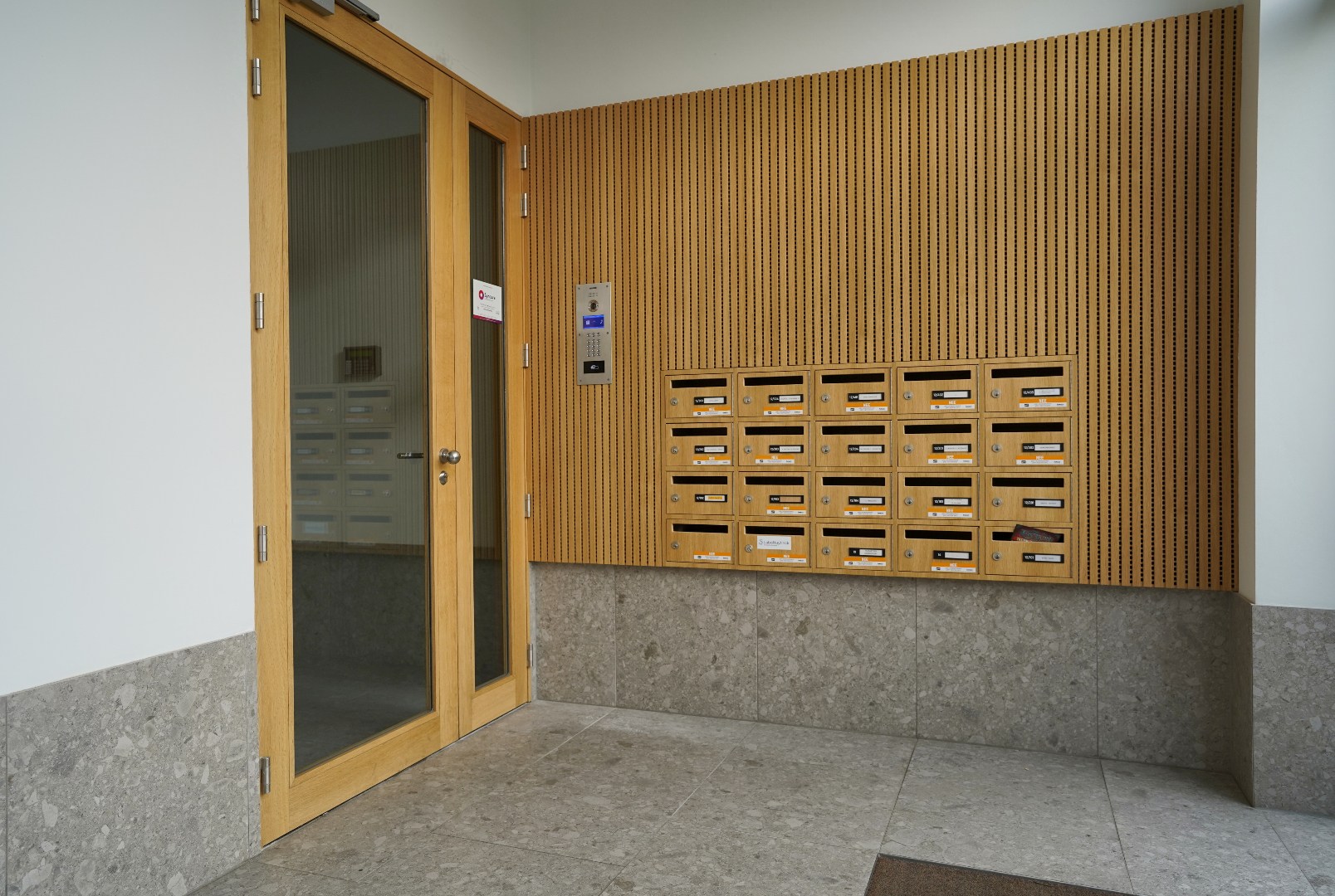Instapklaar appartement 1 slpk + 2 fietsenstallingen - foto 2
