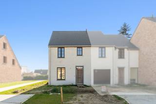 [[ DIT PAND NEEMT DEEL AAN DE ERA OPEN HUIZEN DAG OP 28/3 VAN 10:00 TOT 12:00 ]] Te koop: Haflopen nieuwbouwwoning te koop in centrum Waregem.Deze...