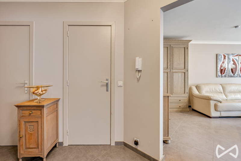 Centraal gelegen starters- of investeringsappartement aan de rand van het centrum - photo 2