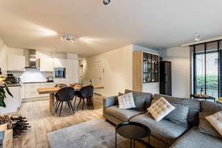 Prachtig gelijkvloers appartement met tuin in Affligem (Hekelgem)Op zoek naar een instapklaar appartement met tuin op een toplocatie? Dan is dit...