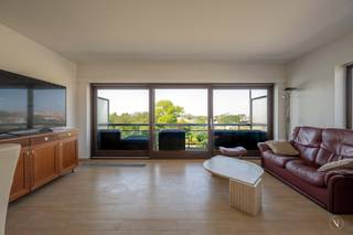 Appartement d'angle au troisième étage dans la résidence Laguna Beach, situé dans un endroit agréable à Duinbergen avec une vue ouverte...