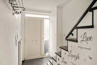 Instapklare gezinswoning te Achterbroek met open groen uitzicht, tuin, parking en 3 slaapkamersDeze instapklare en verzorgde woning combineert...