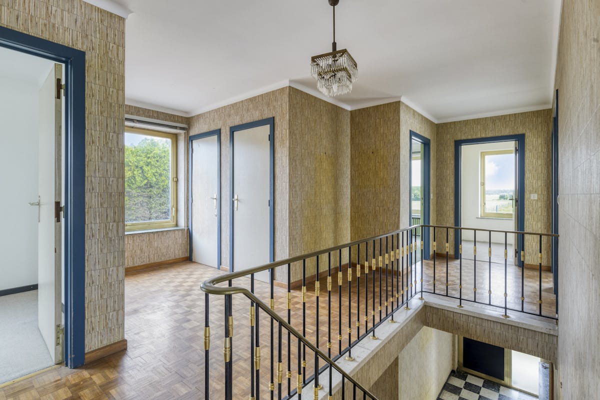 Stately villa to renovate for sale with swimming pool near Bruges - photo 5