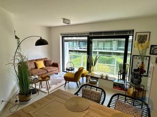 Knap afgewerkt doorloop appartement op rustige ligging aan de Veurne vaart in Nieuwpoort-stad. Het appartement is recent van 2018 en biedt...