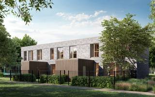 <strong>7 knappe &amp; energiezuinige nieuwbouwwoningen op een ideale ligging in het centrum van Olen<br /><br /><span>Aankoop onder 6% BTW (onder voorwaarden) mogelijk en betaling bij oplevering!</span><br /><br /><span>Lanceringsactie!!! De eerste kopers krijgen een tweede autostaanplaats t.w.v. 10.000 euro gratis! Dus wees er snel bij!</span></strong><br /><br /><strong>Uiterst gunstig gelegen</strong> in het hart van Olen met winkels, scholen en openbaar vervoer op wandelafstand, met een vlotte bereikbaarheid naar omliggende gemeenten en de autostrade E 313 vlakbij. 5 van deze woningen liggen in een achtergelegen binnengebied en genieten zowel van de rust als van de centrale ligging. <br /><br />Het gaat om<strong> 7 moderne en duurzame woningen.</strong> Zij variëren van 133 m² tot 166 m² br oppervlakte en beschikken allemaal over 3 slaapkamers en een tuintje. Woning A en B kunnen heel eenvoudig een 4e slaapkamer inrichten door de vaste trap naar zolder. Zij worden zeer energiezuinig opgebouw met een <strong>Epeil < 10 </strong>waardoor u als koper vandaag reeds voldoet aan de norm van morgen en geniet van een zeer laag energieverbruik alsook een vrijstelling van de onroerende voorheffing gedurende 5 jaar.. Dit E peil wordt behaald door gebruik te maken van de nieuwste technieken zoals <strong>lucht-water warmtepomp, eigen zonnepanelen, vloerverwarming, alu profielen, ventilatie D systeem enz.</strong><br /><br />Zij worden <strong>hoogwaardig &amp; zeer degelijk afgewerkt</strong> conform<strong> de ruim voorziene budgetten. </strong>Op dit moment heeft u nog <strong>volledige inspraak</strong> wat betreft keuken, sanitair en vloeren zodat u uw eigen "thuis" kan creëren zonder zorgen. <br /><br />De woningen bestaan uit een inkomhal met vestiaire en gastentoilet, een ruime en lichtrijke leefruimte met een volledig ingerichte open keuken op mooie keramische tegelvloer en aansluitende wasplaats/berging. <br /><br />Op de verdieping treft men <strong>3 mooie slaapkamers</strong> op laminaatparket en een badkamer die geniet van natuurlijk licht. De tuintjes worden afgemaakt en beschikken over een terras, tuinberging en handige achteringang. <br /><br />Men heeft de verplichting om in het groene binnengebied een autostaanplaats aan te kopen. Voor het gemak van de bewoners zal er eveneens een gezamenlijke fietsenstalling voorzien worden. <br /><br />Dit project komt in aanmerking om aan te kopen onder <strong>6 % BTW </strong>(mits voorwaarden)<strong> en betaling bij oplevering </strong>wat zowel voor starters, gezinnen en investeerders zeer interessant is. Prijzen vanaf 393.000 euro (excl aankoopkosten)<br /><br /><strong>Voor meer informatie</strong> over dit project: Prijslijsten incl aankoopkosten, plannen en lastenboek, of een afspraak contacteer ons via 014/70 73 23 of via info@dilegno.immo. <strong>Wij komen graag tot bij u!</strong>