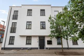 Hedendaags, energiezuinig en uiterst stijlvol 1 slaapkamer appartement.Het appartement werd gebouwd in 2015 met hoogwaardige materialen en werd...