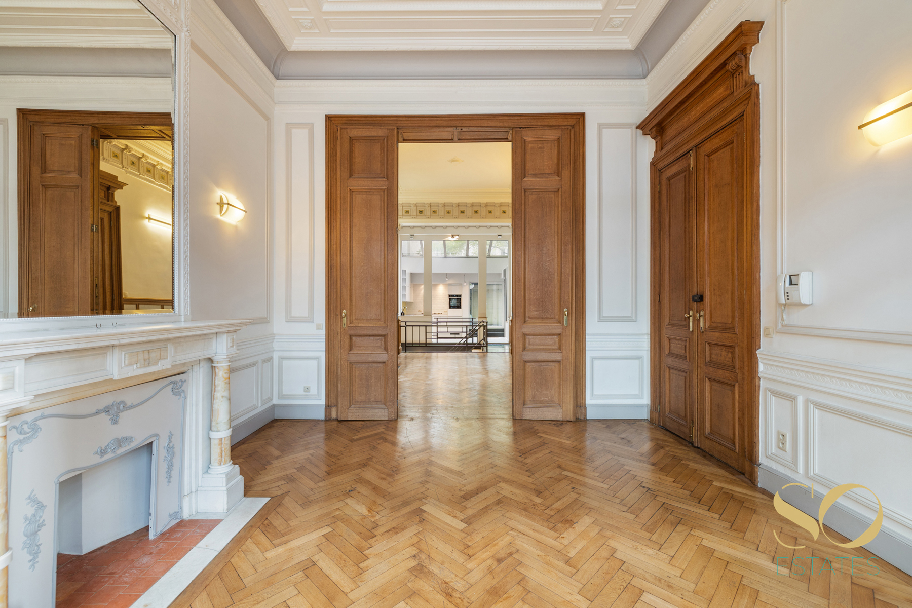 Haussmann-stijl - 2 slaapkamers + bureau - foto 4