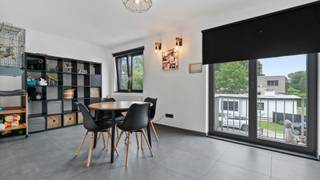 Welkom op de Putmosstraat 2/1 te Genk.Bent u op zoek naar een ruim appartement met een riant terras van 37,50m²?Bent u opzoek naar een gerenoveerd...