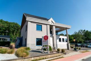 Op zoek naar een ruime woning met karakter, rust en een groene omgeving? Deze charmante woning op de Zelemsebaan 114 in het landelijke...