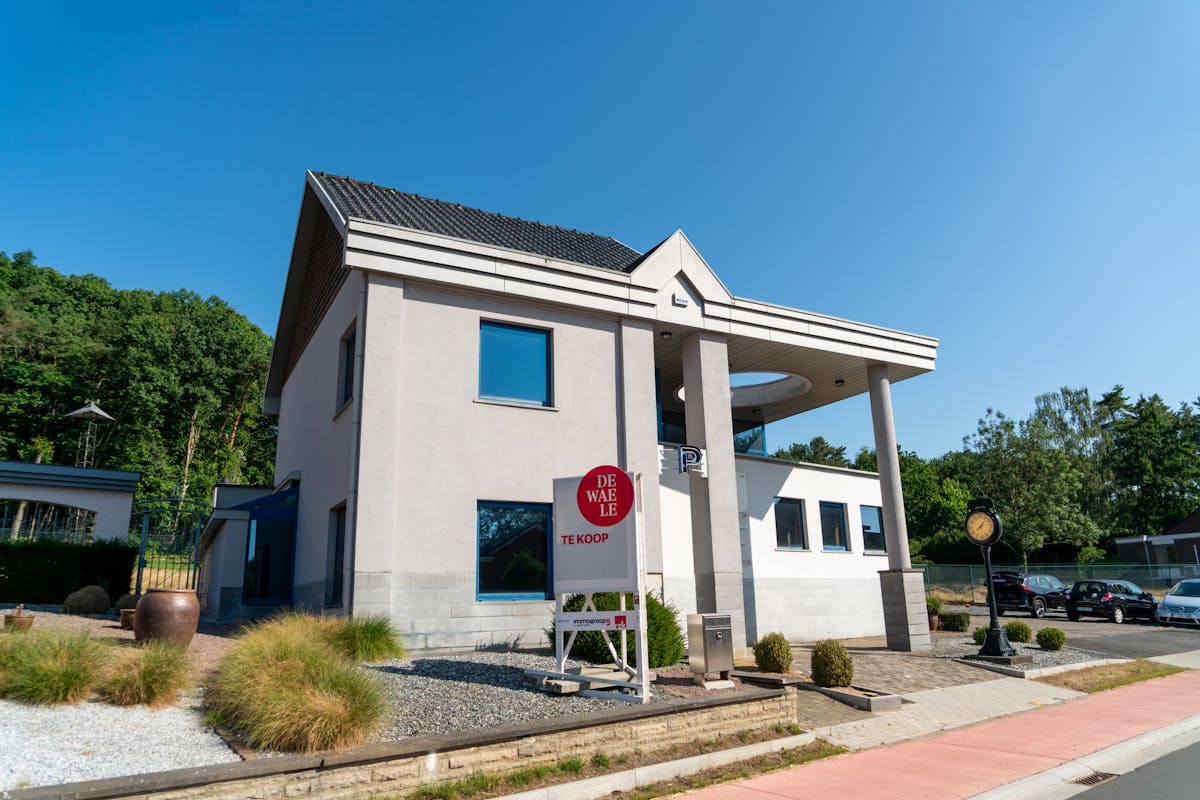 Ruime woning en prachtige tuin te Lummen - foto 1