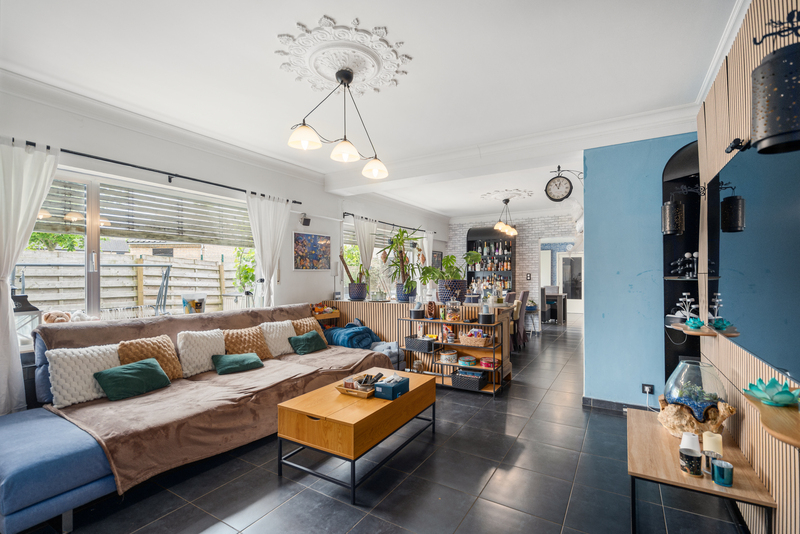 Grote gezinswoning van 249m² bewoonbare opp en 5 slaapkamers, oprit en zongerichte tuin - photo 4