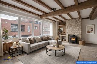 Deze woning beschikt op het gelijkvloers over een inkomhal, ruime garage met enkele bergingen en een toilet.De eerste verdieping bestaat uit een...