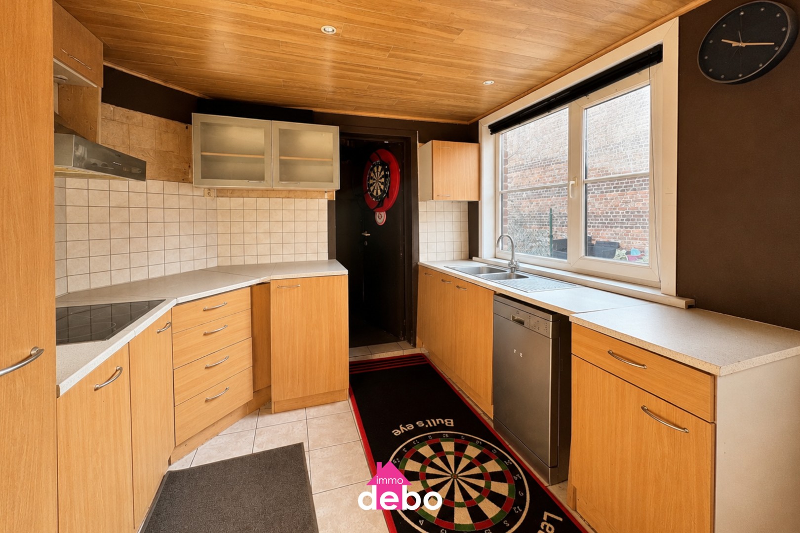 Woning met oprit, grote tuin en tal van mogelijkheden, 3 slaapkamers, keuken, badkamer, zolder – € 189.000 - foto 4