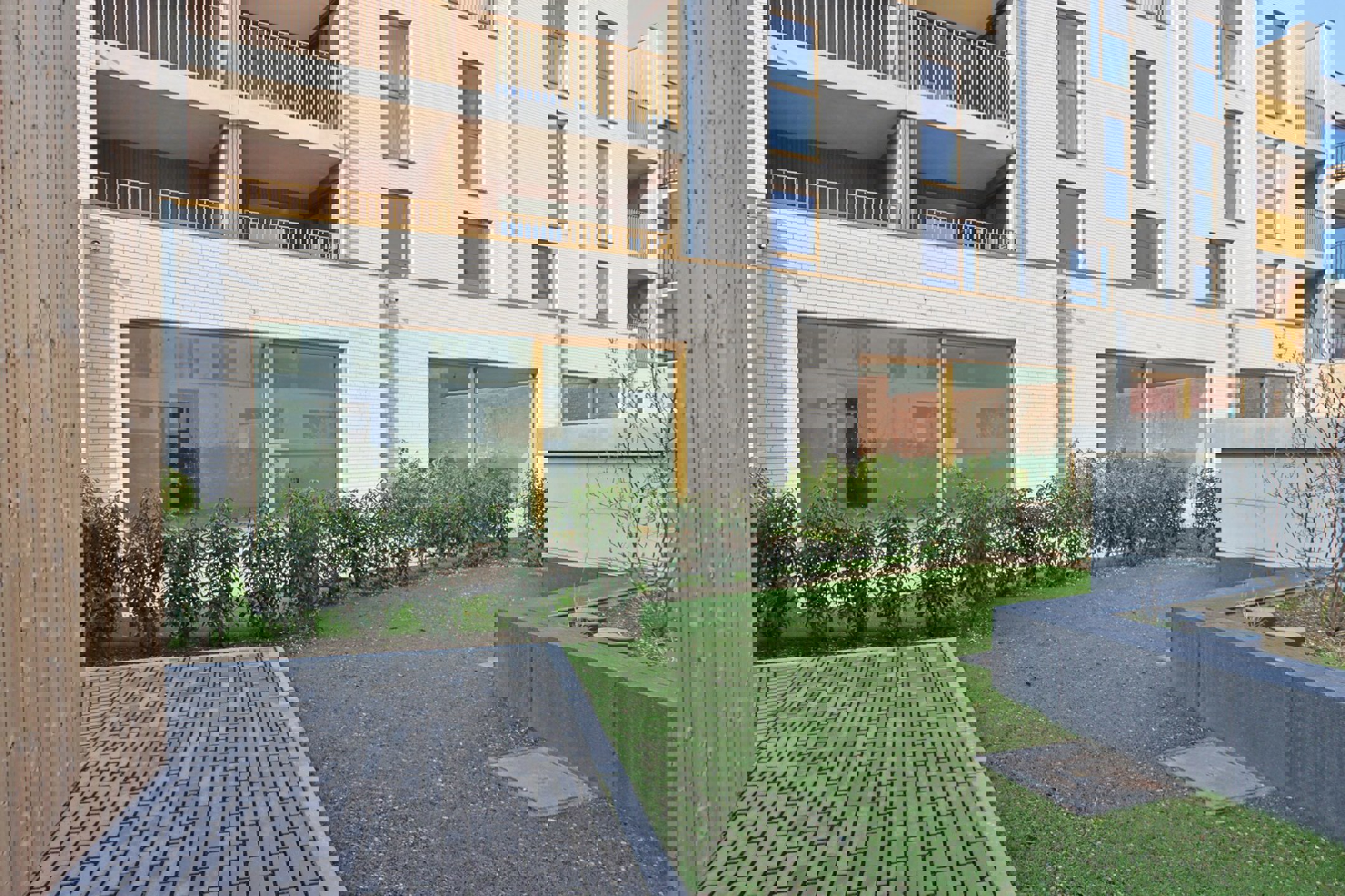 BEN-appartement met 2 slpks nabij 't station van Beveren - foto 4