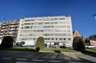 Ruim instapklaar appartement met zicht op stadsparkDit volledig gerenoveerde appartement op de eerste verdieping geniet van een ideale ligging in het...