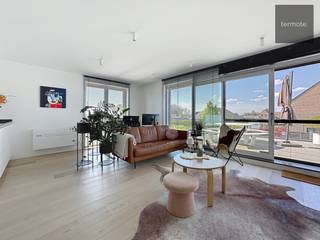 Modern en stijlvol hoek-appartement met hoogwaardige afwerking, waar comfort en design perfect samenkomen.Bij het betreden van het appartement word...