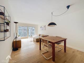 Op zoek naar een instapklaar appartement aan zee met een frisse, eigentijdse vibe? Dit pareltje op de derde verdieping, bereikbaar via lift of...