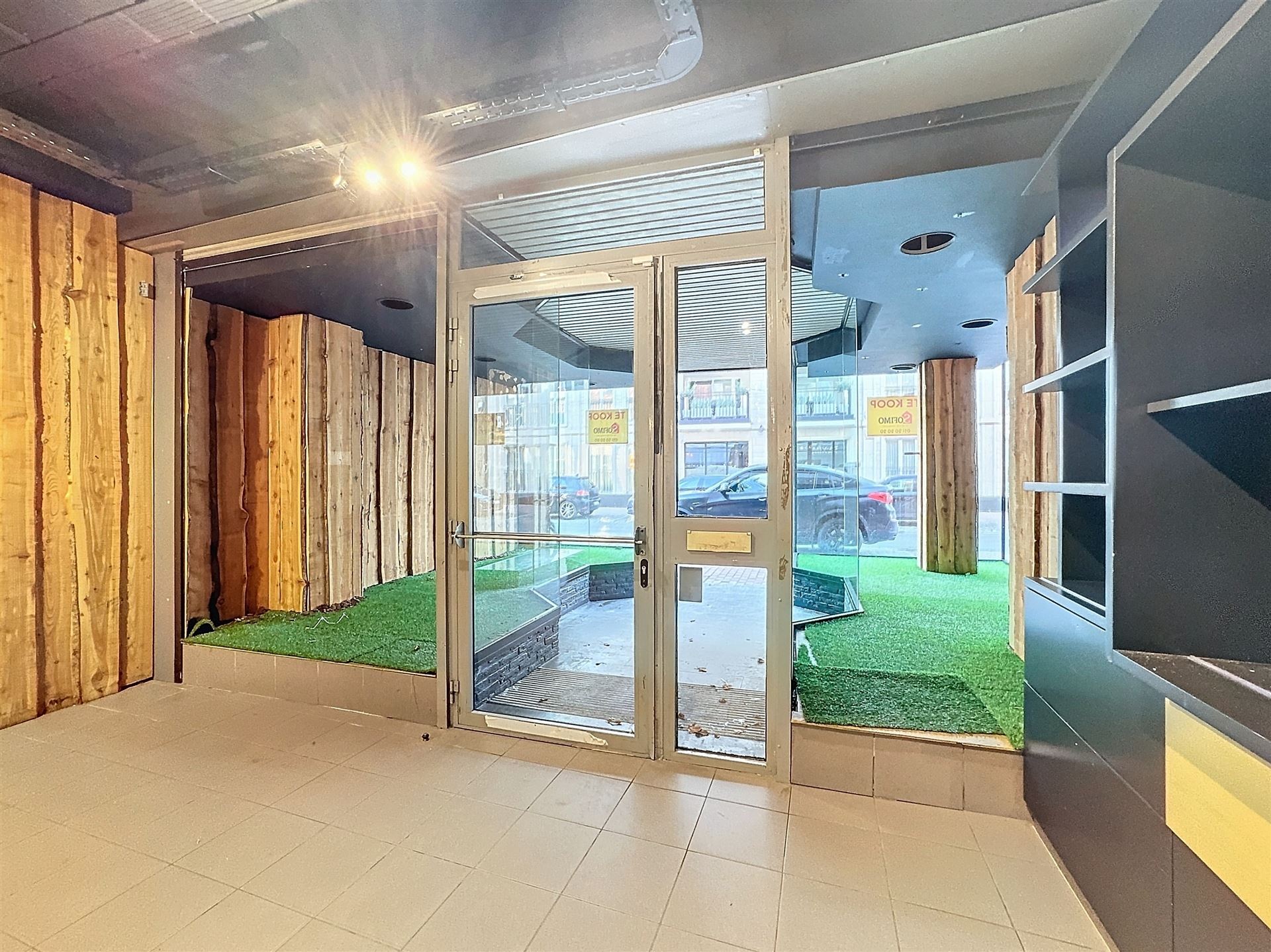 Commercial for rent in Roeselare - photo 2