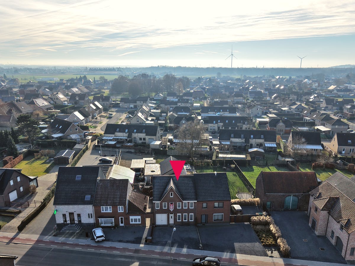 Woning met magazijn en 70 m² polyvalente ruimte in Dilsen - foto 2