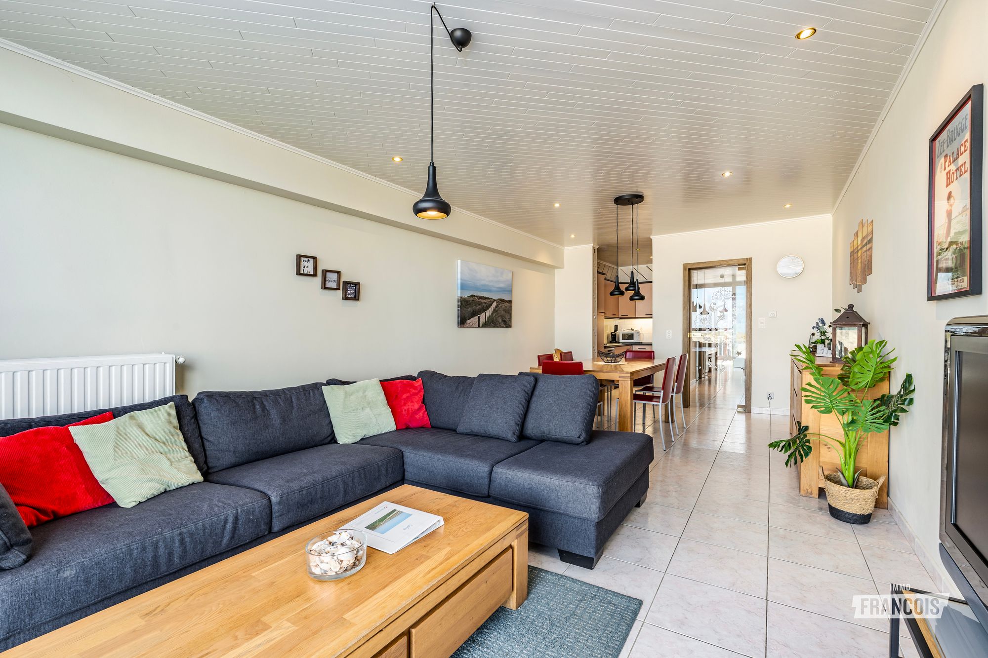 Instapklaar 2-slaapkamerappartement op de Zeedijk in Zeebrugge - foto 4