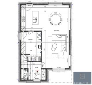 Voor €306.746 exclusief 21% BTW laat u deze alleenstaande woning bouwen met lucht/water warmtepomp, zonnepannelen en conform alle isolatienormen.<br /><br />De weergaves zijn van een voorbeeldwoning. U kunt de plannen naar eigen wensen creëren. Er is tevens geen verplichting aan een bouwfirma.<br /><br />U kunt ook enkel de grond aankopen voor €330.000 .<br /><br />De locatie vormt de ideale combinatie tussen de nabijheid van buurtwinkels, lagere scholen (Sint-Rita en Moerkerke),… én een groene omgeving met wandel en fietsmogelijkheden naar hartenlust. De nieuwe aansluiting op A11-E34 zorgt voor vlotte verbinding naar de kust en het binnenland.<br /><br />Bouwmogelijkheden woning:<br />-Bouwdiepte gelijkvloers: indien 1 bouwlaag: max. 20 meter, indien 2 bouwlagen: max. 15 meter<br />-Bouwdiepte eerste verdieping: max. 12 meter<br /><br />Bouwmogelijkheden bijgebouw:<br />-oppervlakte: max. 50m²<br />-nokhoogte: max. 5 meter<br /><br />Bent u op zoek naar een nieuw te bouwen alleenstaande nieuwbouwwoning?<br /><br />Contacteer Bonne Vastgoed 7 op 7 via 050/73.73.73 of info@bonnevastgoed.be