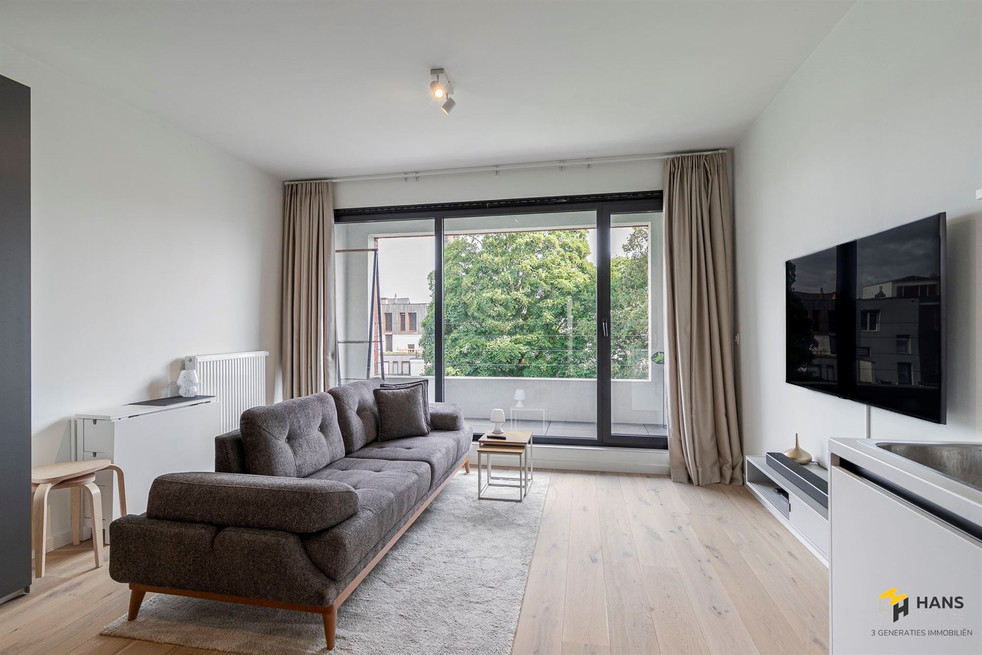 Gerenoveerde studio (47 m²) met terras (4 m²) in Antwerpen (2060). - foto 1