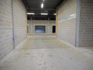 Deze ruime opslagruimte heeft een oppervlakte van 43,21 m².Het gaat om overdekte en afgesloten units in een gebouw waar men toegang heeft via een...