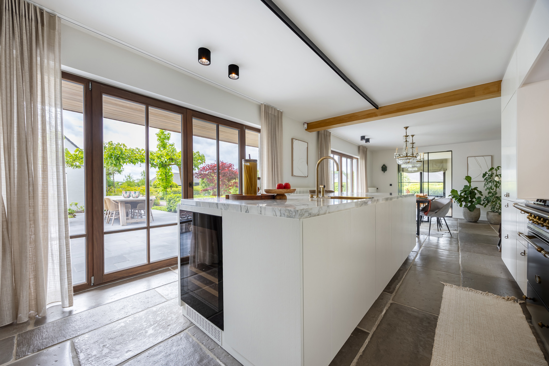 Luxueuze villa met bijgebouw en mogelijkheid tot aankoop achtergelegen weilanden. - foto 5