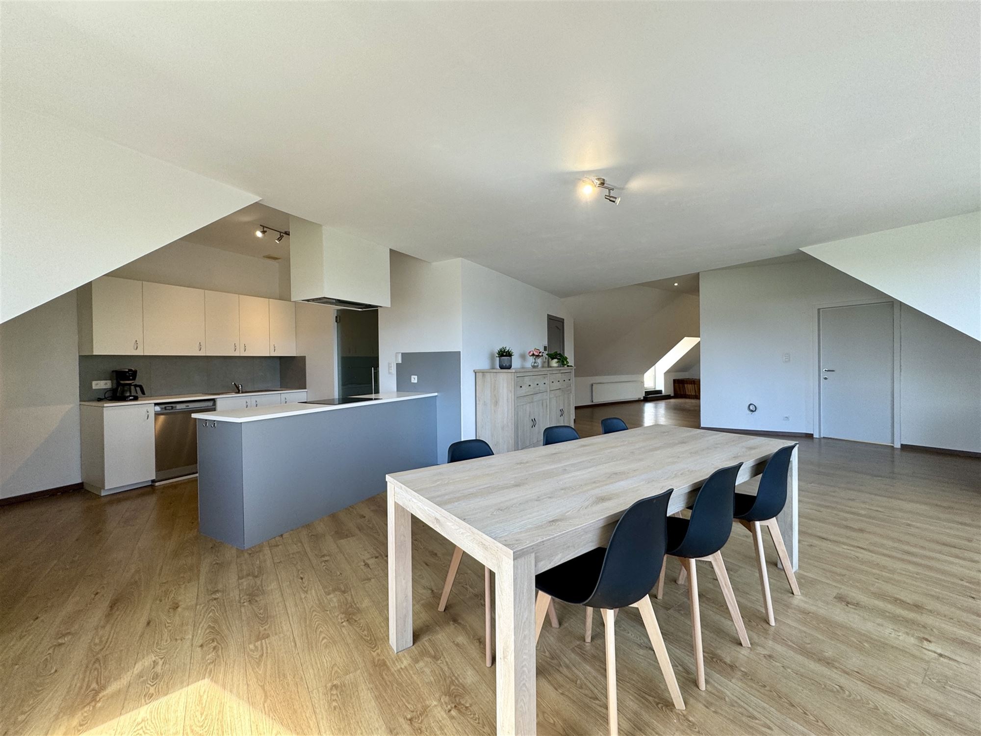 Ruim Appartement Te Koop! - foto 4