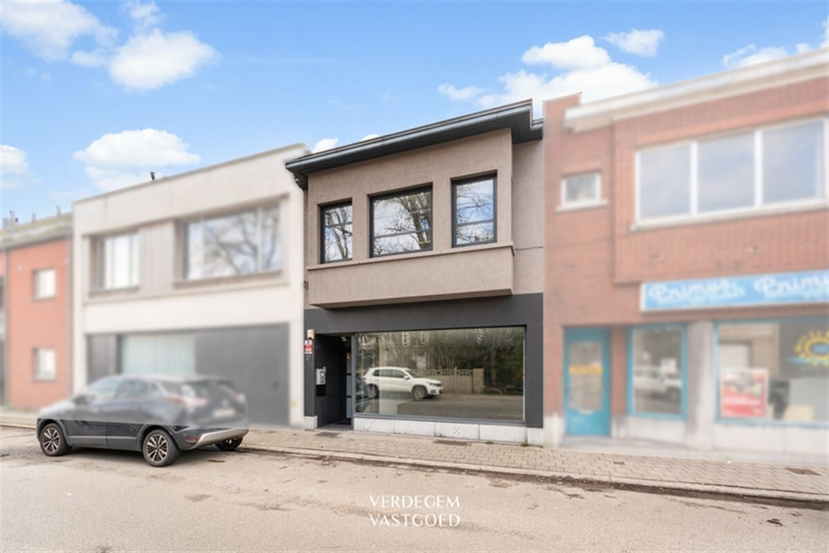 Handelsruimte of atelier met mooi woongedeelte in hartje Zelzate - foto 5