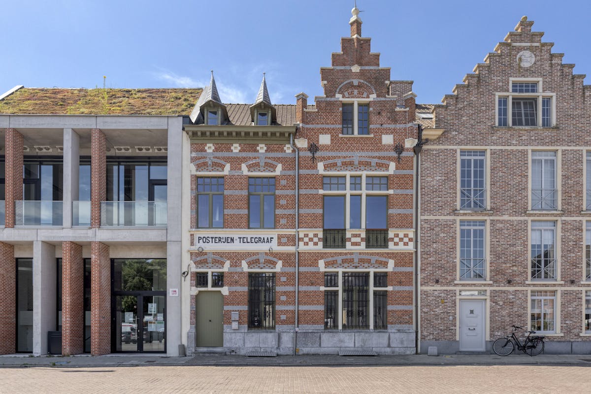Authentiek opbrengsteigendom in hartje Rupelmonde ! - foto 1