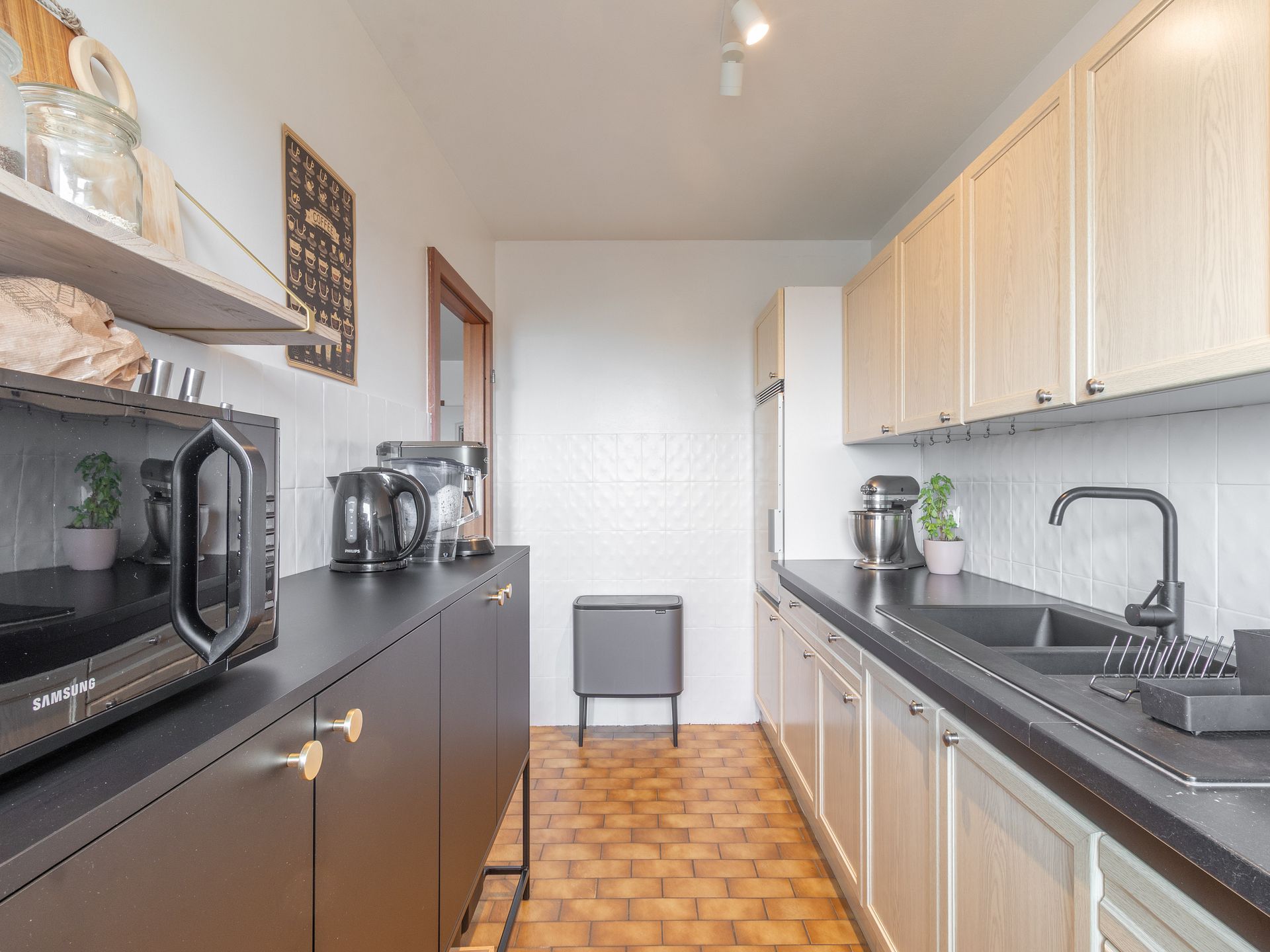 Licht appartement met twee terrassen en autostaanplaats - foto 4