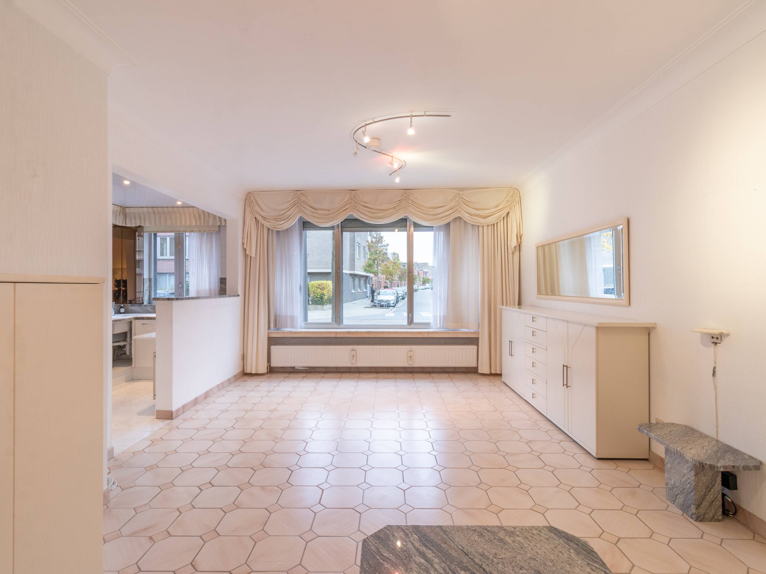 Gezellig gelijkvloers appartement met tuin in Wilrijk! - foto 4