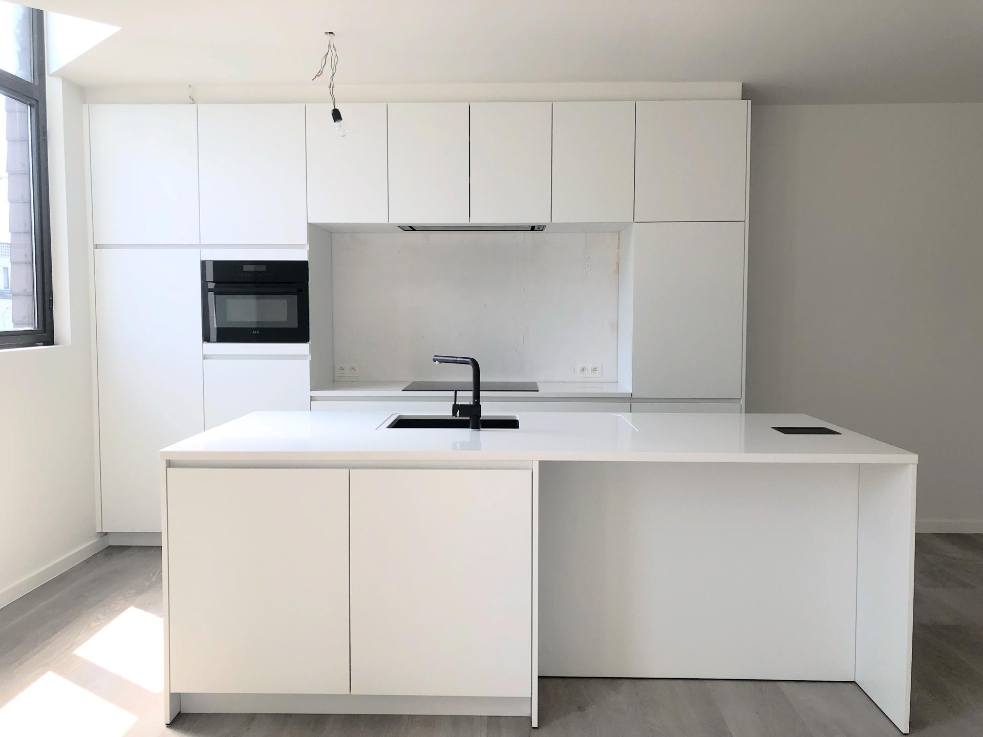 Gerenoveerd appartement te huur op de tweede verdieping in het centrum van Schilde! - foto 3