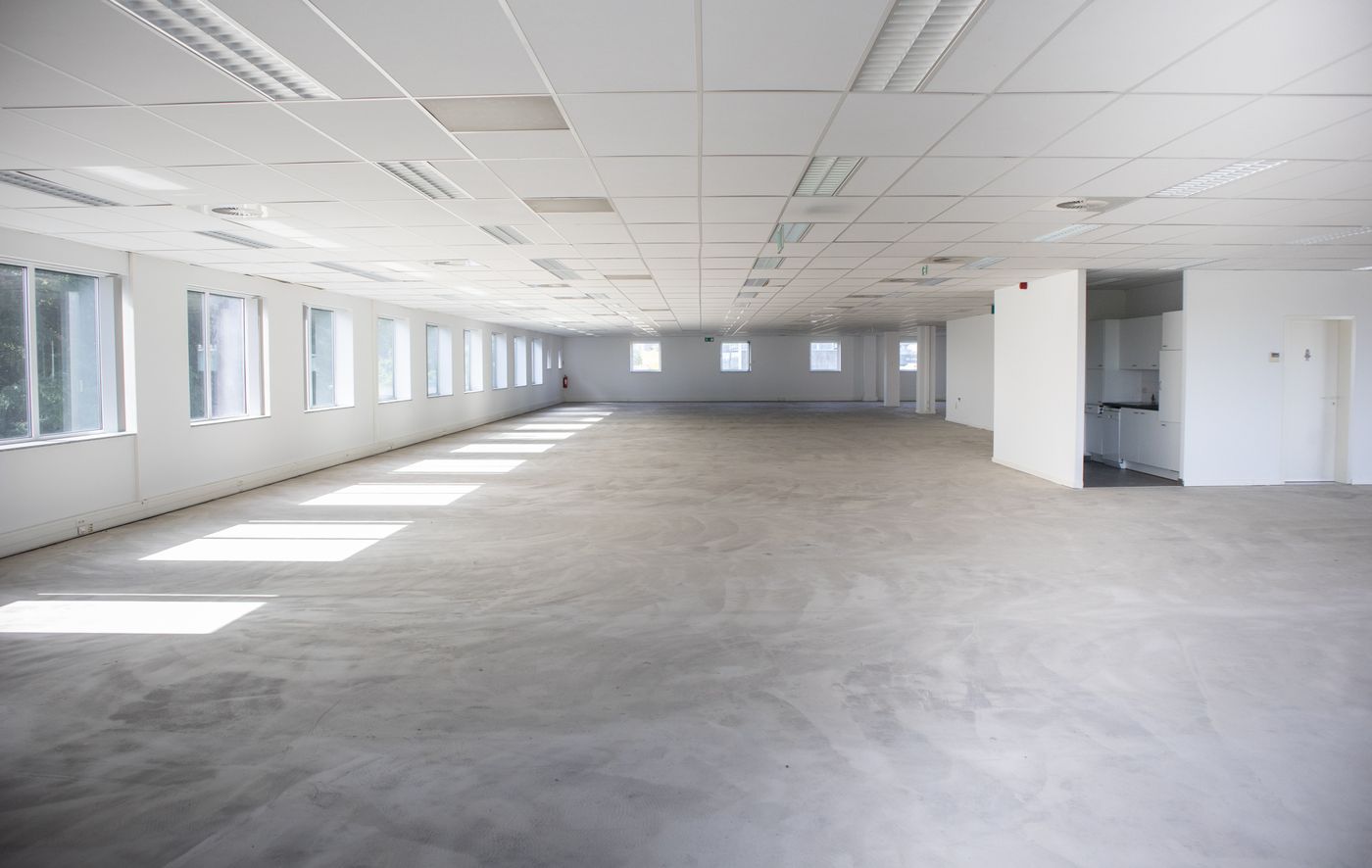 Instapklare kantoren van 391 m² vlakbij R0 - foto 3