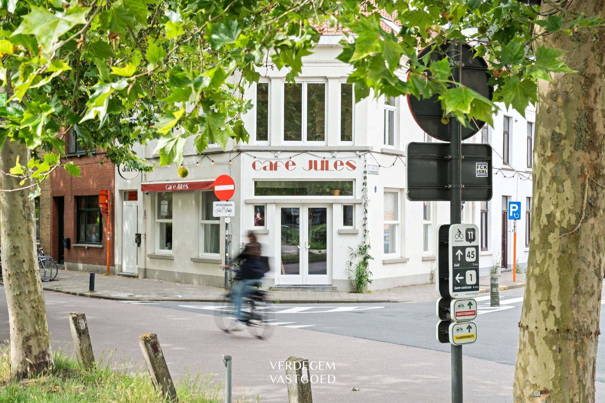 Immeuble de rapport - Appartement(s) - photo 3