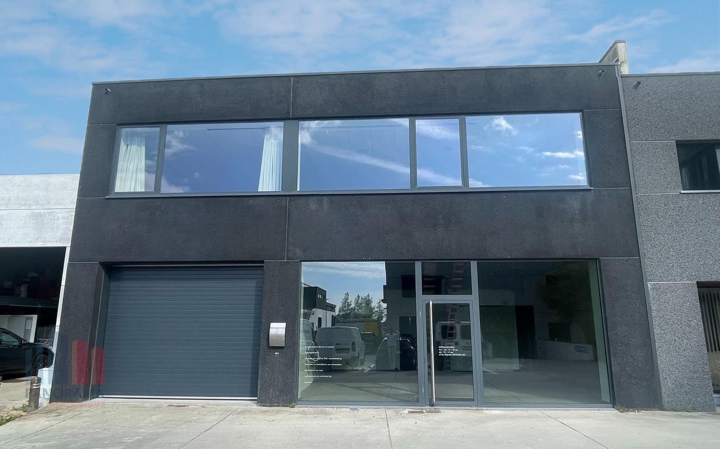 240 m² kantoor/handelsruimte met tal van mogelijkheden in Knokke-Heist - photo 1