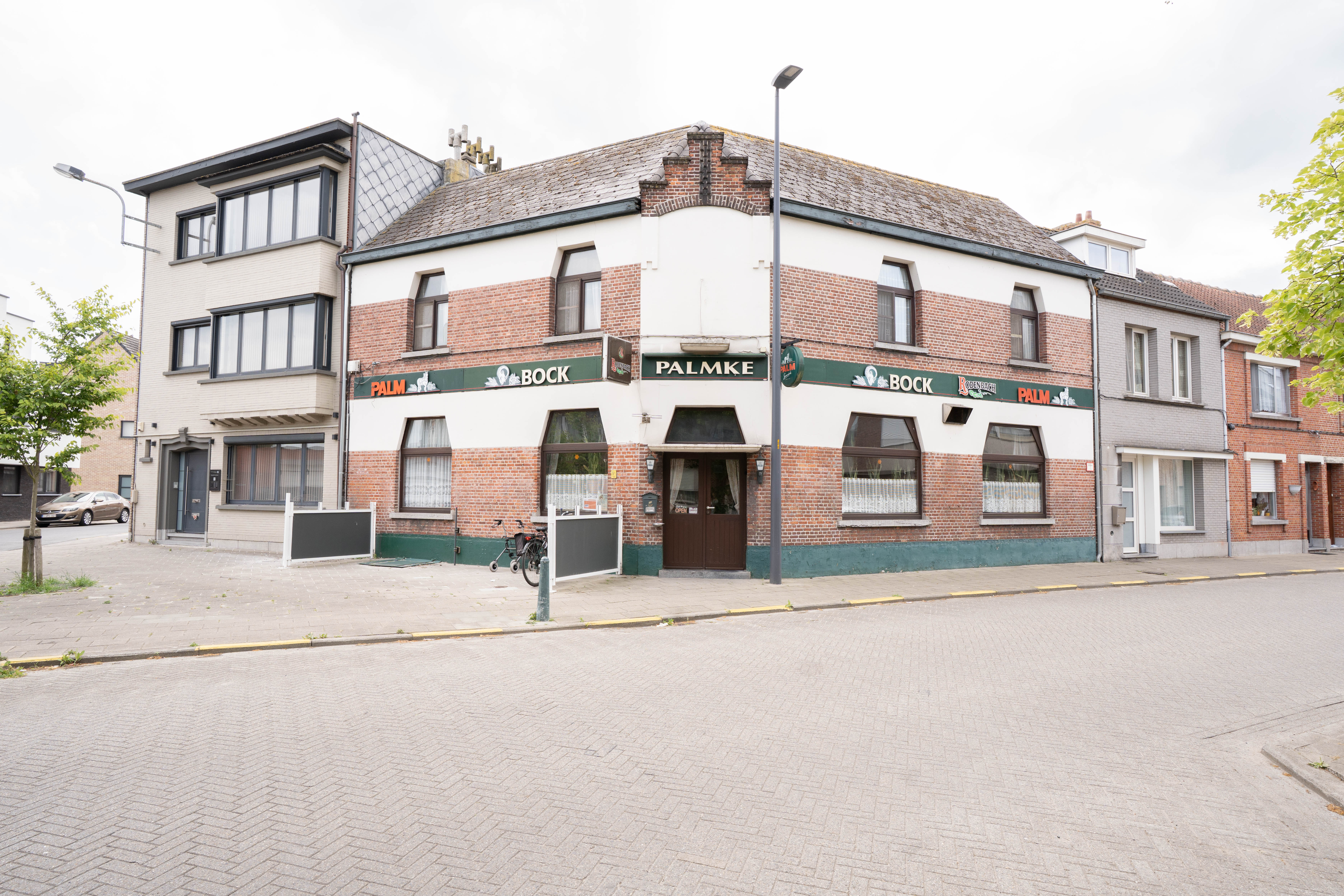 Willebroek: te renoveren opbrengsteigendom met veel potentieelOp zoek naar een opbrengsteigendom met tal van mogelijkheden?Zoek je een...