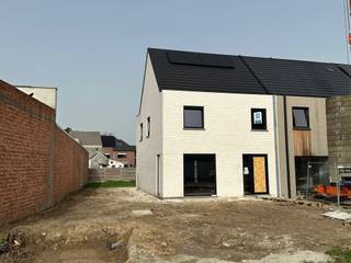 In de groene rand van Aalst bouwt Hectaar deze halfopen  nieuwbouwwoning. Deze ligt op fietsafstand van Aalst centrum alsook is er een...