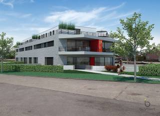 <p><span>Een uniek dakappartement met twee slaapkamers in het hartje van Schilde.</span></p><p><span> </span></p><p><span>Dit luxueus dakappartement biedt alle comfort.</span></p><p><span>Het is uitgerust met zonnepanelen, domotica, vloerverwarming, eveneens voorzien van gas voor een eventuele gas openhaard.</span></p><p><span> </span></p><p><span>De twee riante terrassen bieden een zee van ruimte.</span></p><p><span> </span></p><p><span>Bij het binnenkomen in de inkomhal zien we de grote glazen wand die de scheiding biedt tussen de leefruimte en het slaapgedeelte.</span></p><p><span>De woonkamer biedt een prachtig vergezicht en de grote raampanelen bieden hierbij veel zonlicht.</span></p><p><span> </span></p><p><span>Op de vloeren ligt een tegelparket.</span></p><p><span>Mooie badkamer met ruime inloopdouche en toilet.</span></p><p><span> </span></p><p><span>We hebben apart nog een gastentoilet.</span></p><p><span> </span></p><p><span>Achteraan bevinden zich twee slaapkamers met aanpalend een ruime berging/wasplaats, die tevens ook allen uitgeven op het terras.</span></p><p><span> </span></p><p><span>Garage op -1 ook voorzien van berging aan €100 p/mnd verplicht bij te huren.</span></p><p><span> </span></p><p><span>Het appartement is geschikt voor een koppel die houden van dichtbij het centrum te vertoeven alsook alle luxe die het appartement biedt.</span></p><p><span> </span></p><p><span>De moeite waard om een bezoek in te plannen.</span></p><p><span> </span></p><p><span>Vaste kosten bedragen €100 p/mnd.</span></p><p><span> </span></p><p><span>Vrij vanaf: overeen te komen.</span></p><p><span> </span></p><p><span> </span></p>