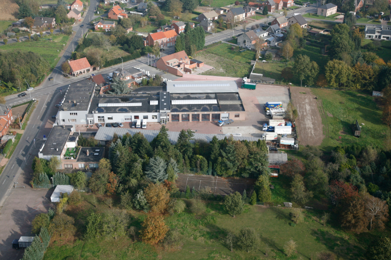 Uitzonderlijk project op 2ha58a29ca, RUP Garage Van Houdt Kempen van toepassing dd 6/11/2006 - foto 3