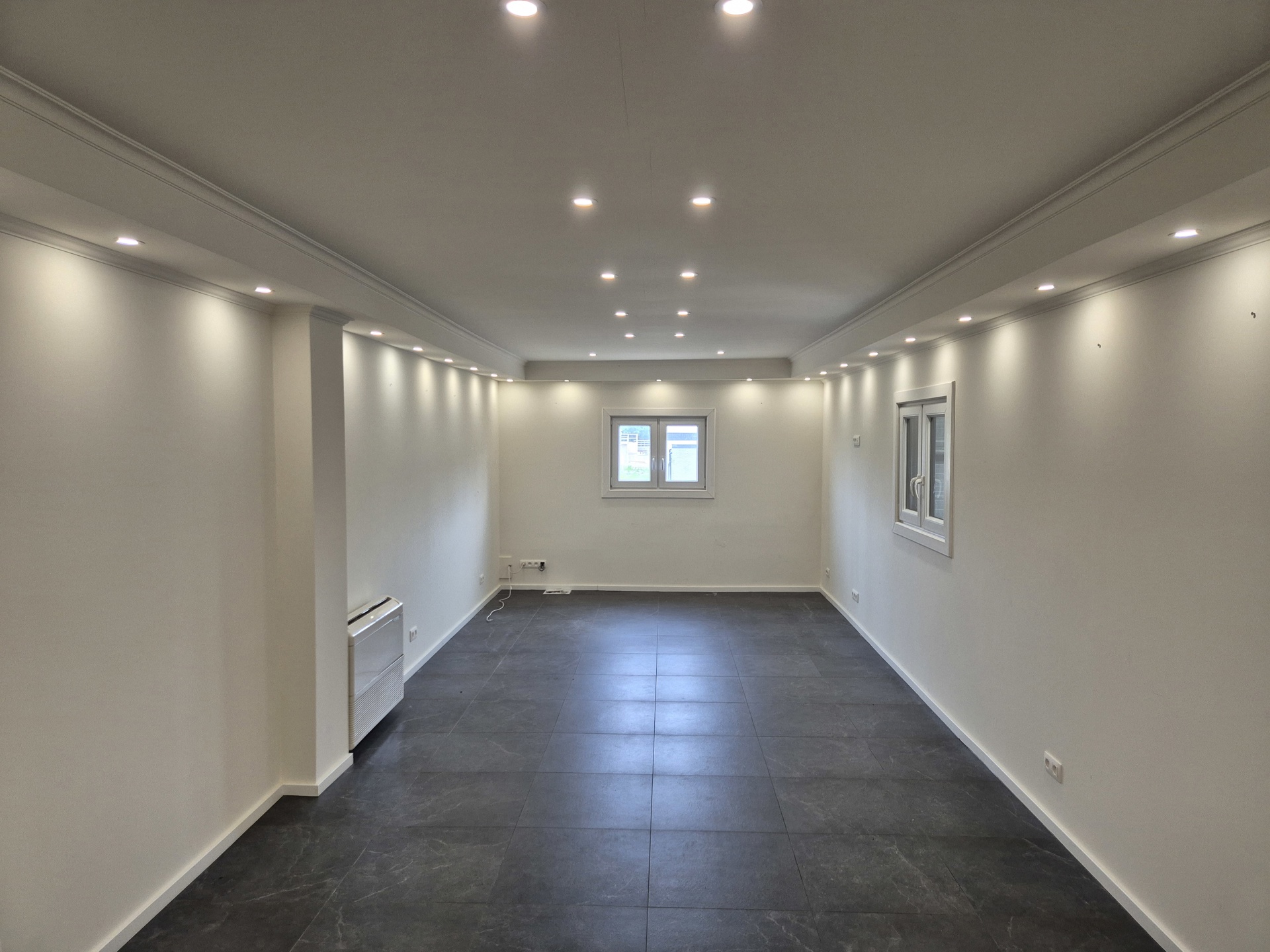 Commercial à louer à Oostham - photo 5