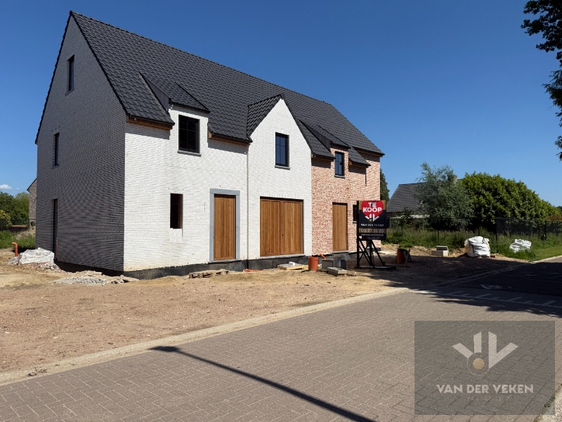 House for sale in Diepenbeek with 4 bedrooms - photo 3