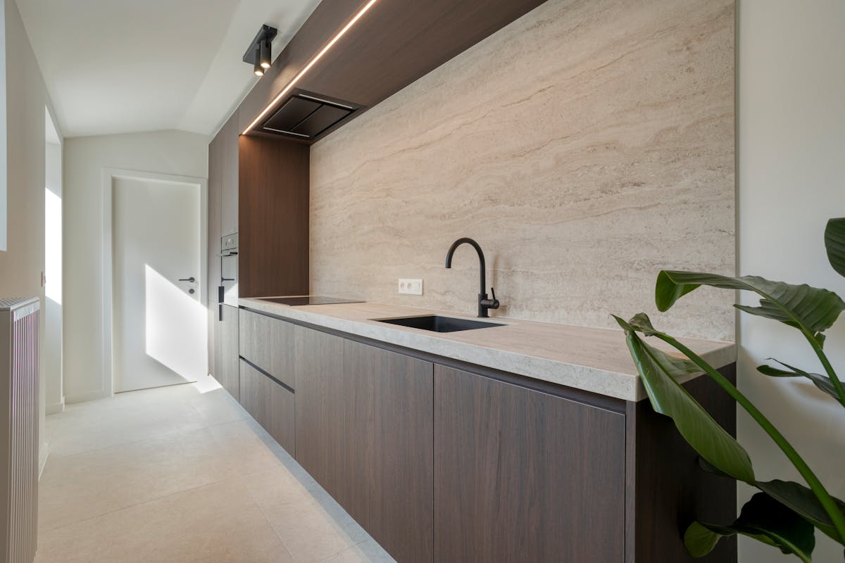 Kwalitatief gerenoveerd huis met 3 slaapkamers in Brugge - foto 4