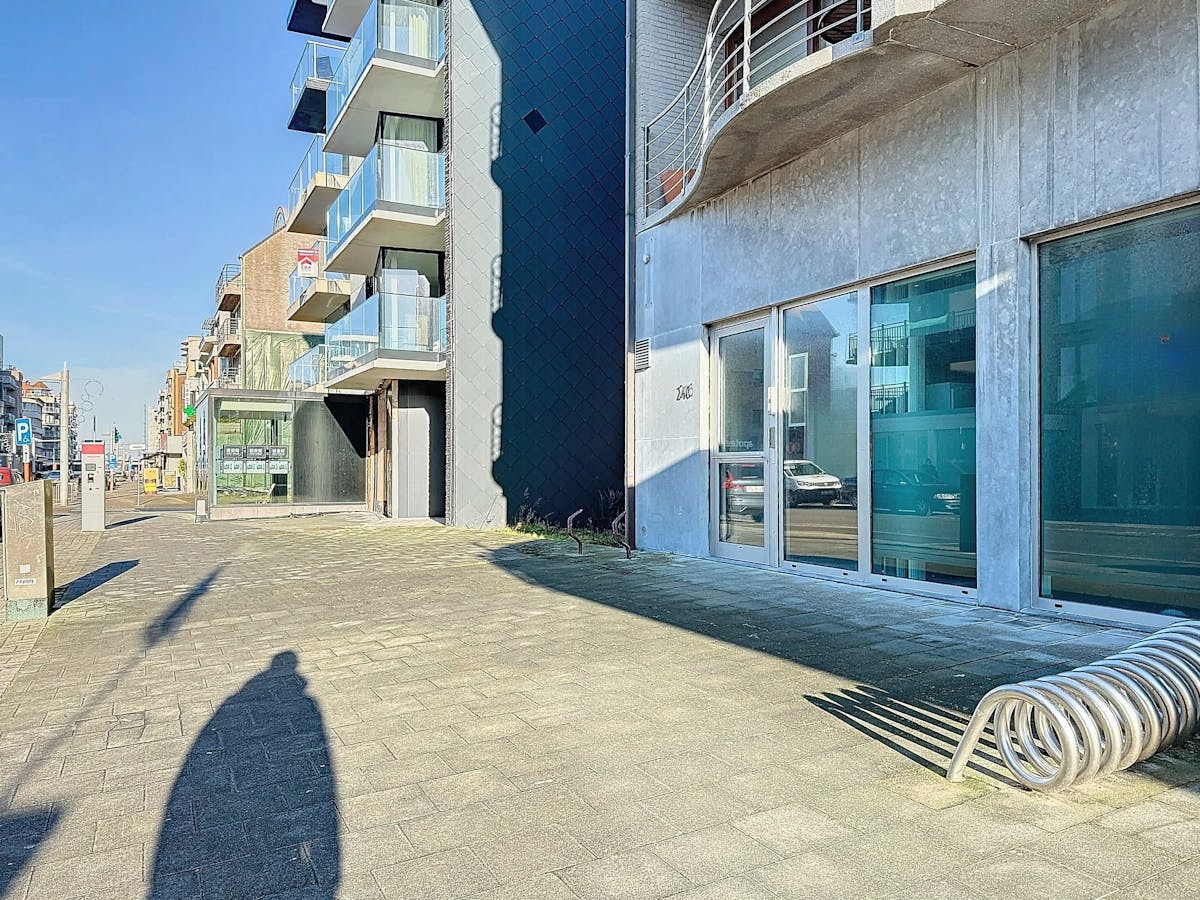 Handelsgelijkvloers te huur te Koksijde (Sint-Idesbald ) - foto 2