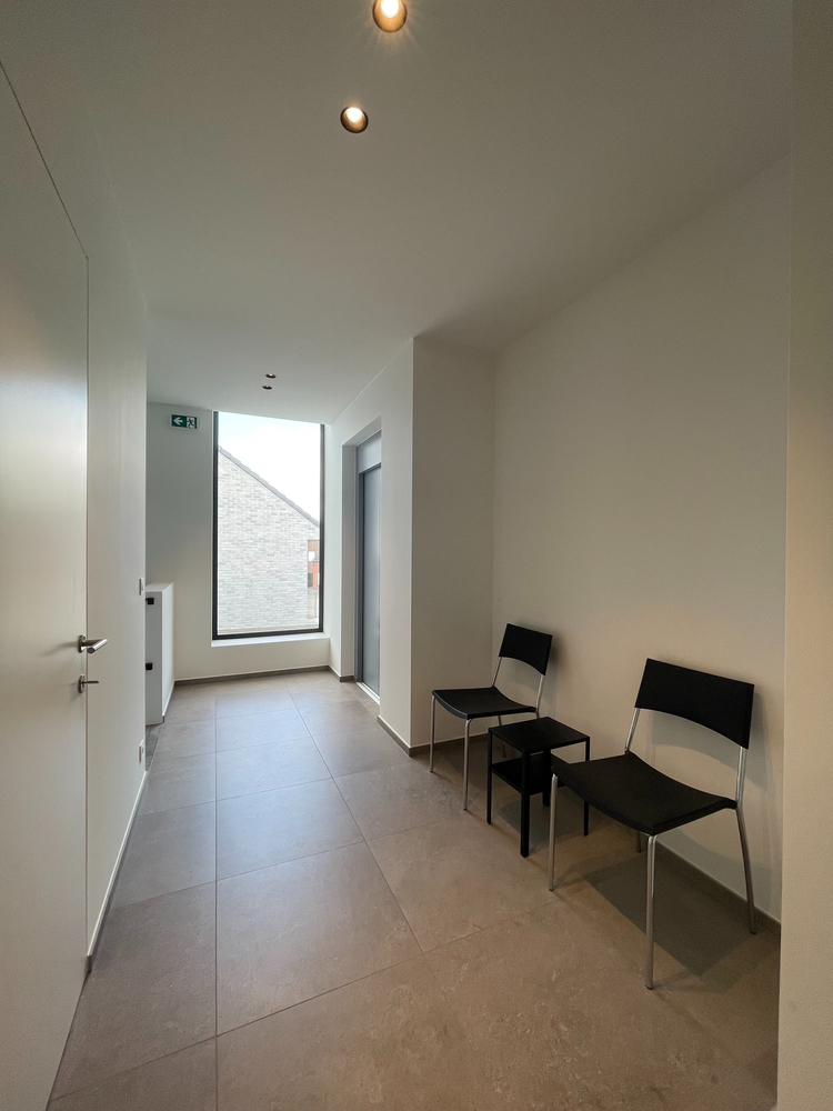 Commercial for rent in Meulebeke - photo 2