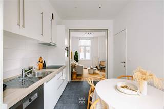 Ghent - Nice starter home with 3 bedrooms on convenient location near Coupure Main assets: * 3 spacious bedrooms * Presence of small courtyard *...